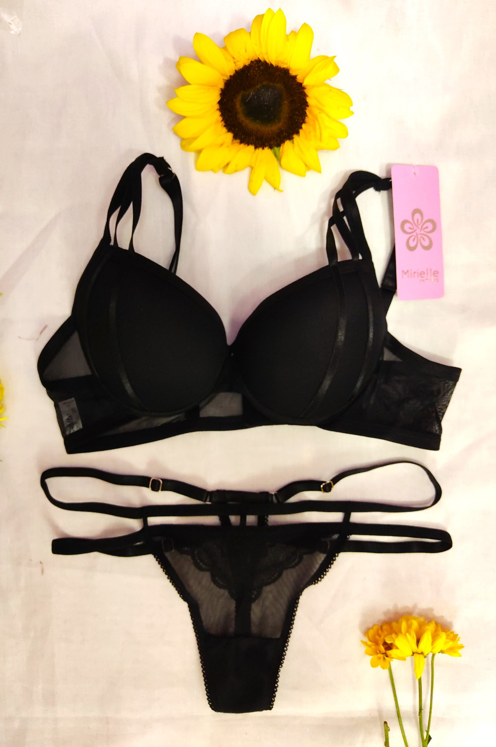 Conjunto Negro 2 piezas ropa interior con encaje